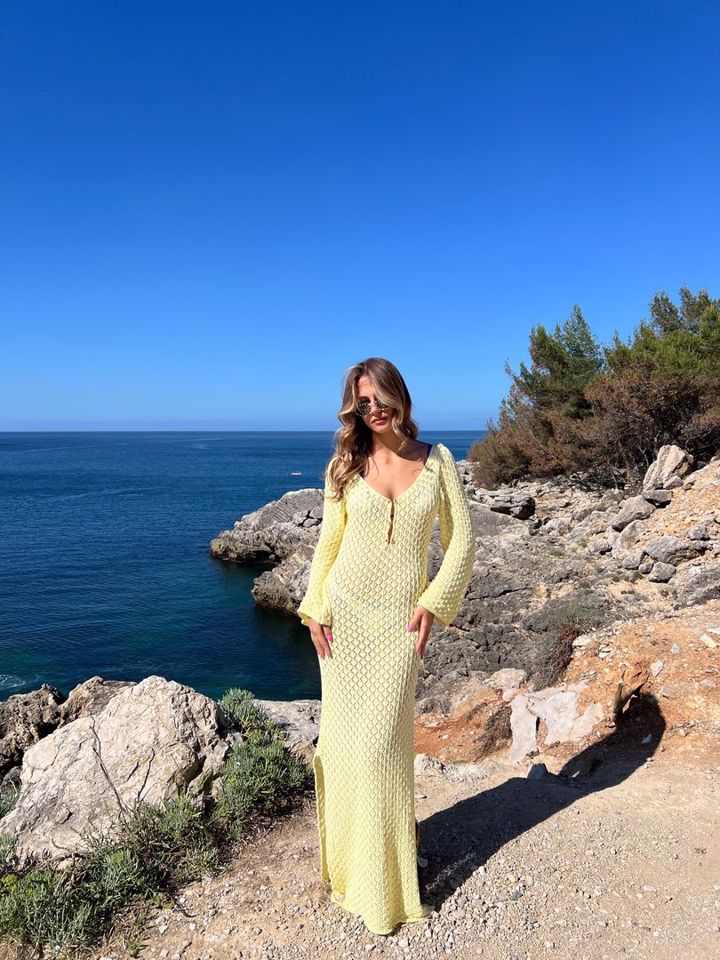 coral - butter yellow